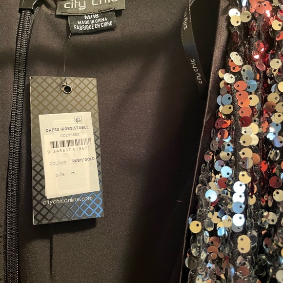 NWT City Chic irresistible, so wrap dress Ruby/silver size 18 (M) - Picture 3 of 6